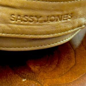 Sassy Jones Yaya Belt in Giraffe print and sheepskin